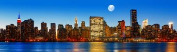 Фреска Луна над Манхэттеном